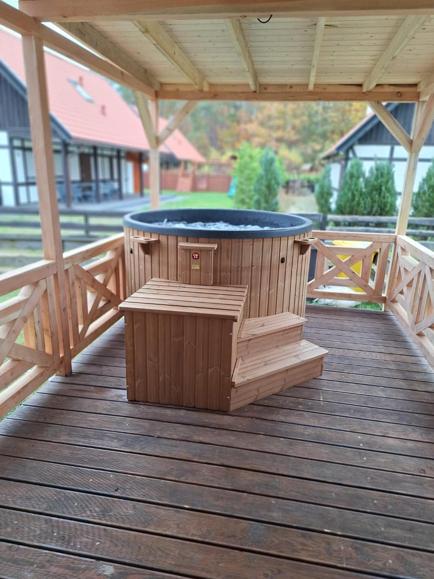 Pastelowy Domek Z Balia Elektryczna Z Jacuzzi Zalakowo 外观 照片